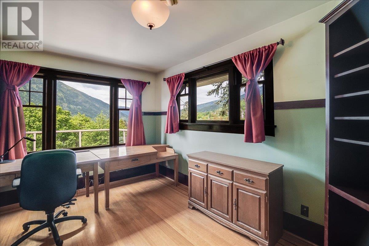 417 Hamilton Avenue, Nelson, British Columbia  V1L 3G1 - Photo 24 - 10350416