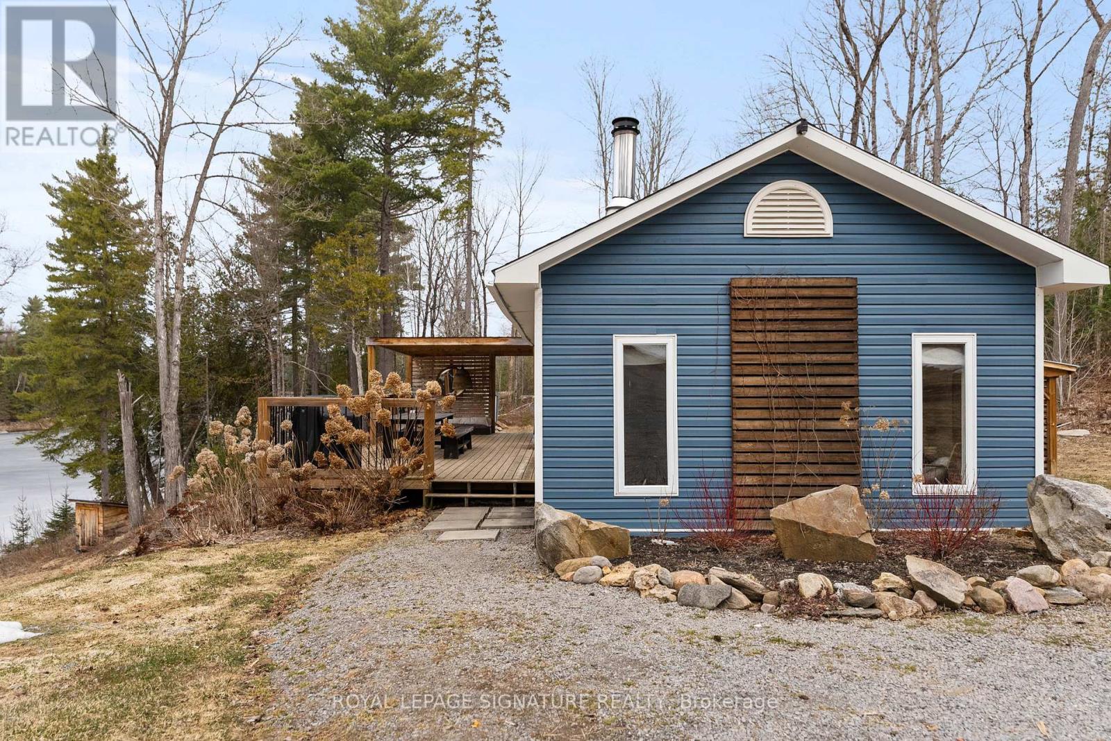 279 Black Mountain Road, Greater Madawaska, Ontario  K0J 2R0 - Photo 3 - X12084591