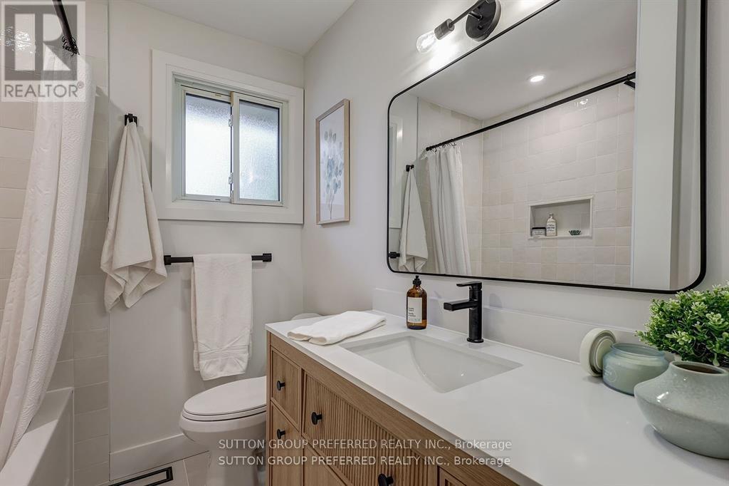 1053 Willow Drive, London South, Ontario  N6E 1P4 - Photo 18 - X12190214