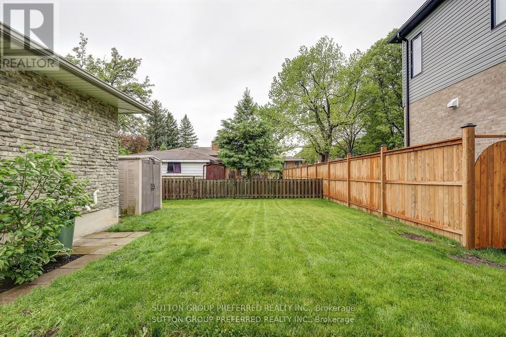 1053 Willow Drive, London South, Ontario  N6E 1P4 - Photo 33 - X12190214