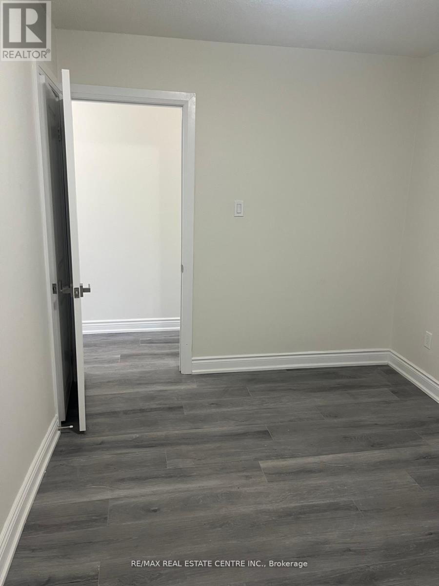 Upper - 3280 Danforth Avenue, Toronto, Ontario  M1L 1C3 - Photo 5 - E12190098