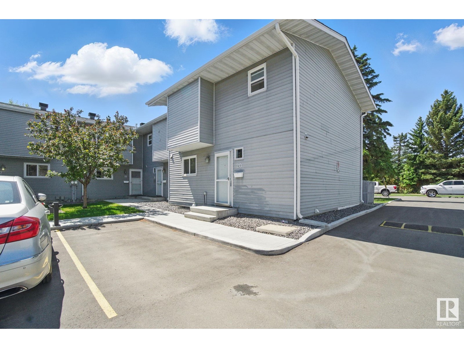 Property at #20 15710 BEAUMARIS RD NW image 5