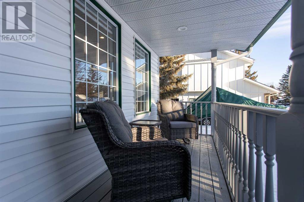10 Pickwick Lane, Lacombe, Alberta  T4L 1T6 - Photo 4 - A2226954