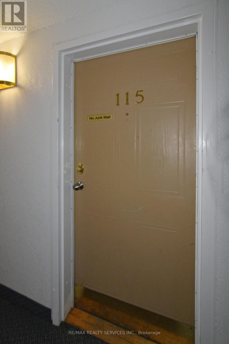 Photo 7 of 30 for 115 - 735 Deveron Crescent