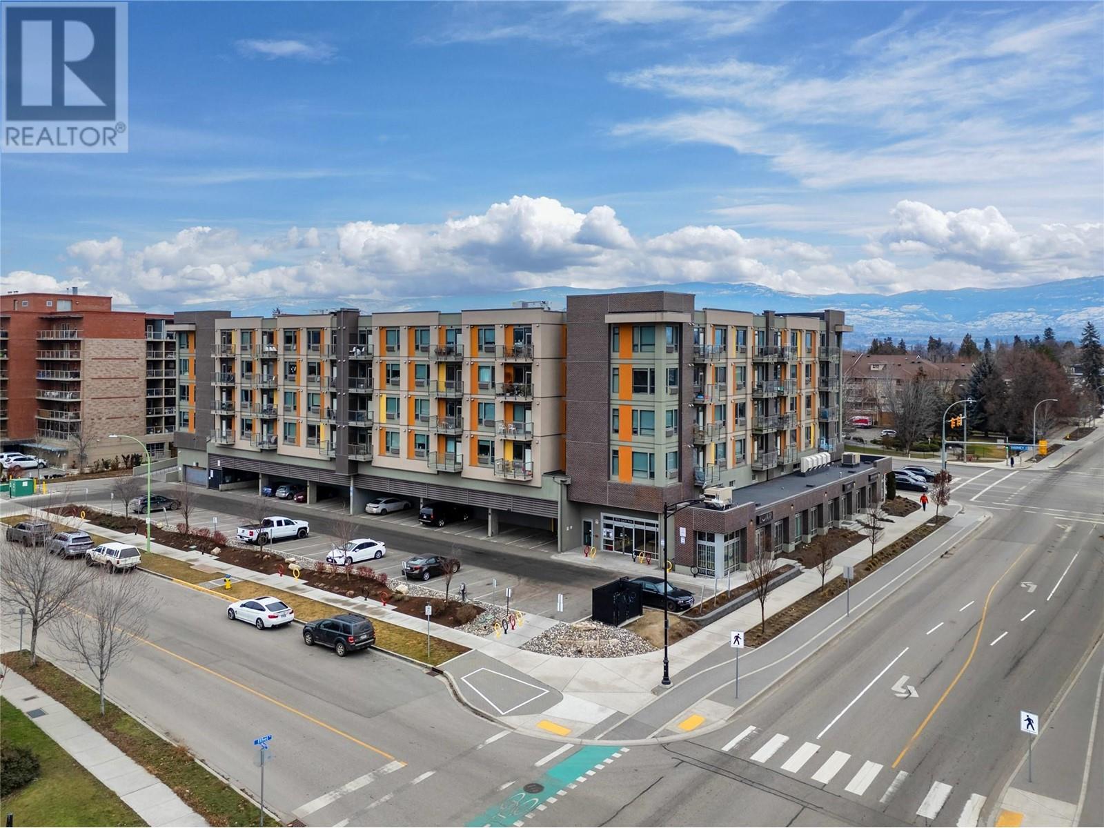 Property at 925 Leon Avenue Unit# 411 image 2