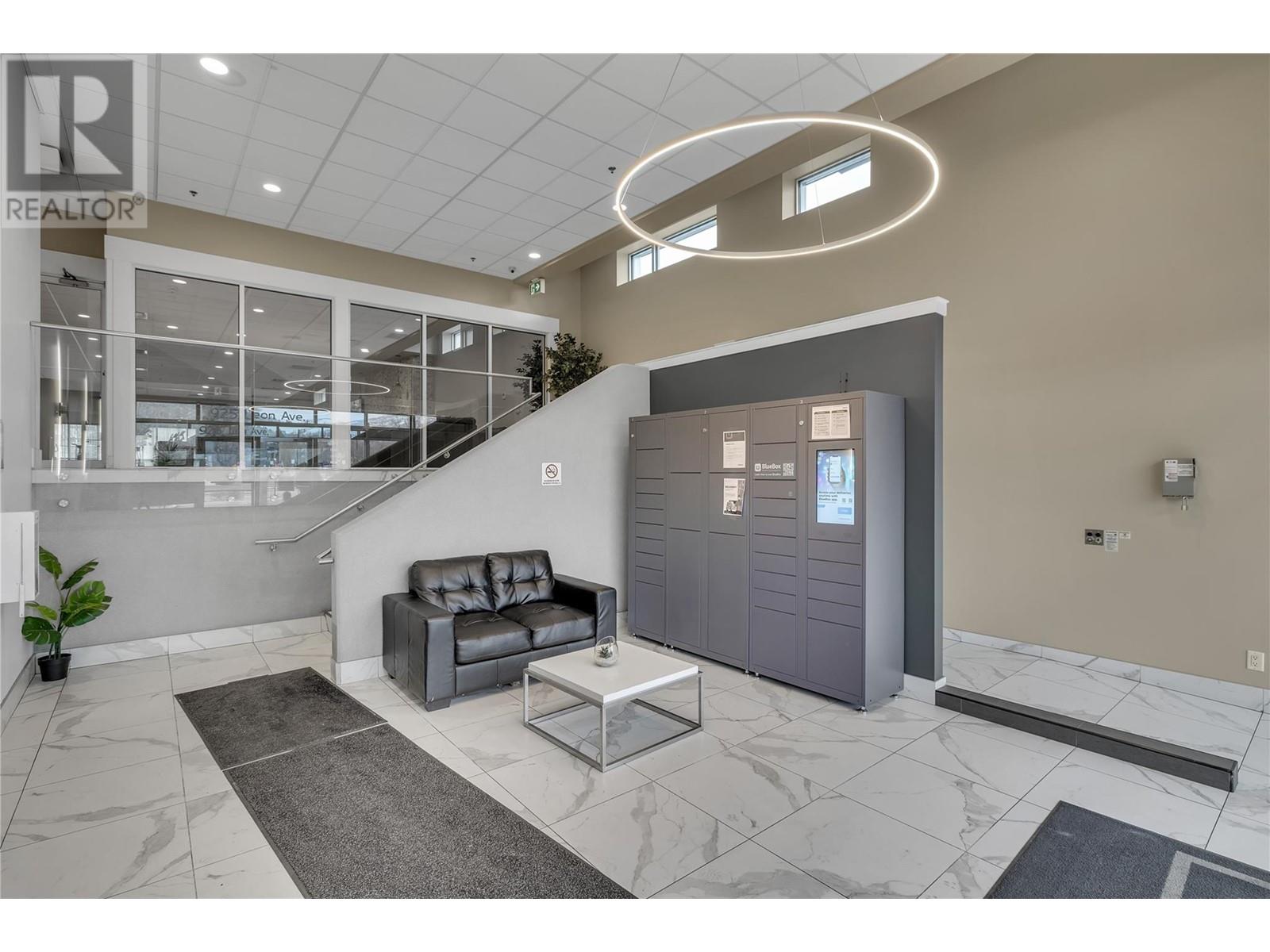 925 Leon Avenue Unit# 411, Kelowna, BC V1Y0E5