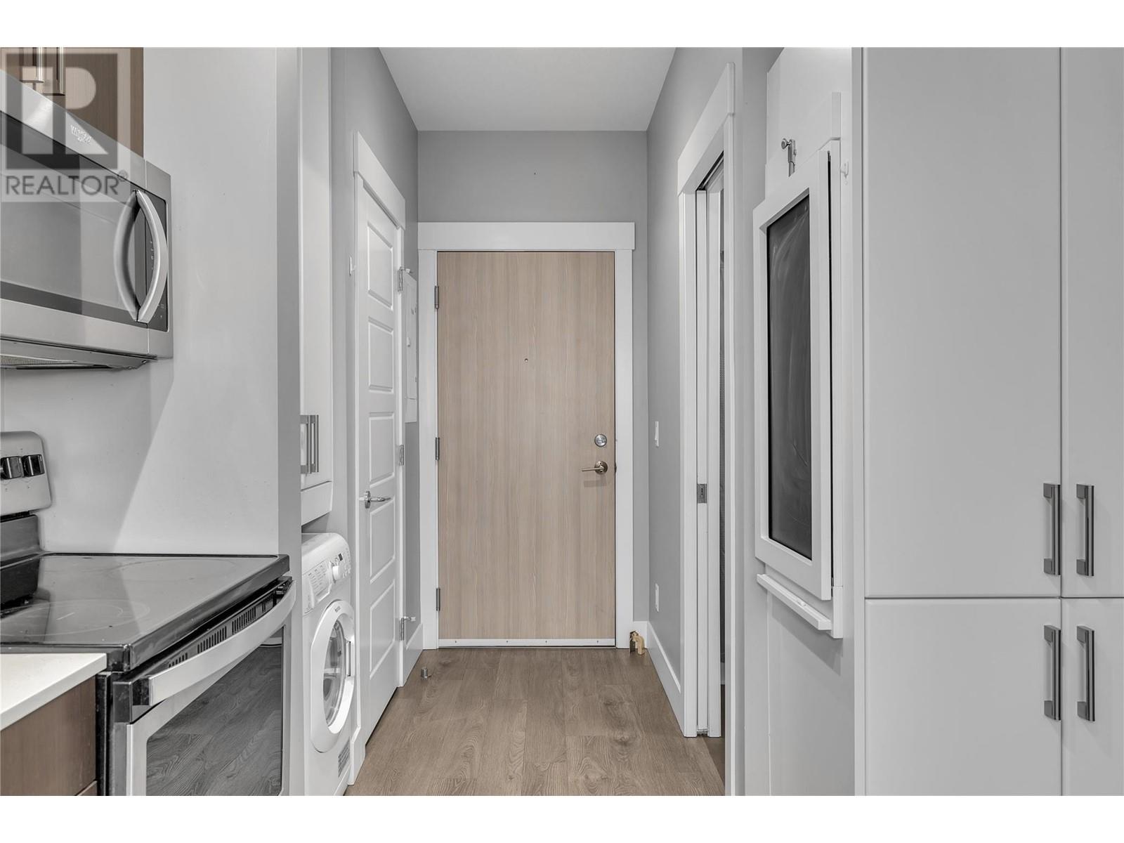 Property at 925 Leon Avenue Unit# 411 image 5
