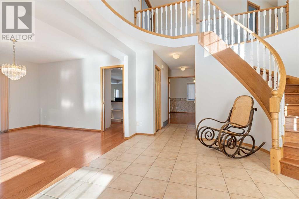 100 Anatapi Lane Sw, Calgary, Alberta  T3H 4G4 - Photo 10 - A2209492