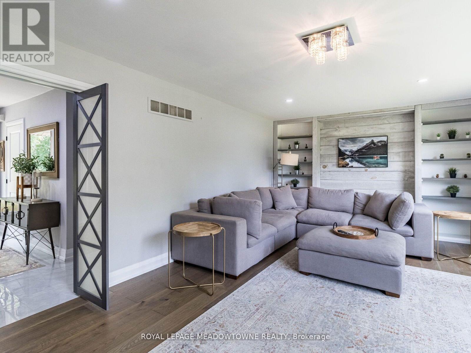 1 Cedar Drive, Caledon, Ontario  L7K 1H4 - Photo 7 - W12190060
