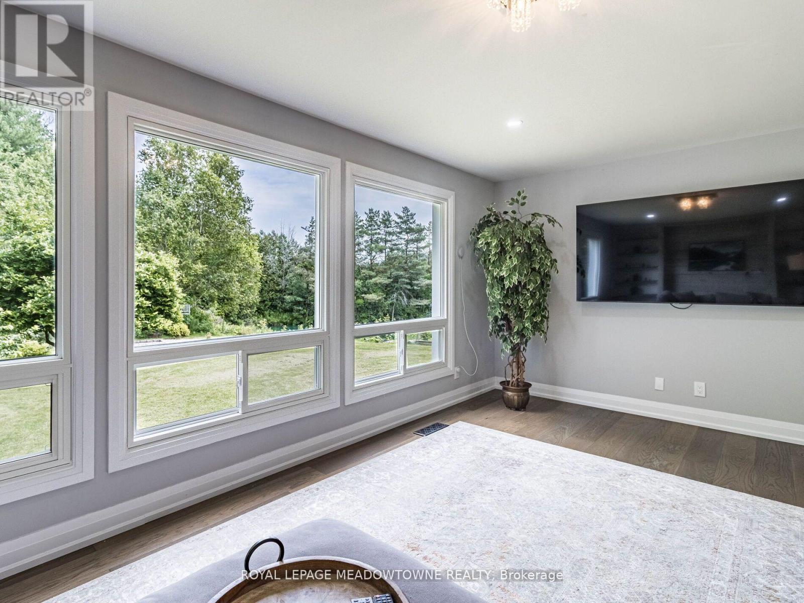 1 Cedar Drive, Caledon, Ontario  L7K 1H4 - Photo 9 - W12190060