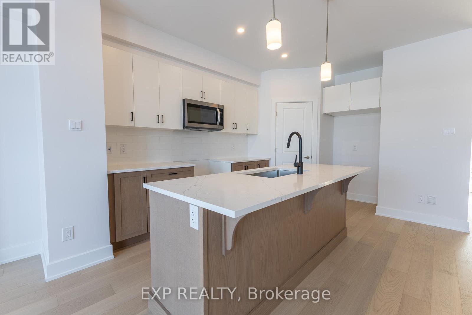 175 Craig Duncan Terrace, Ottawa, Ontario  K2S 3C4 - Photo 9 - X12190111