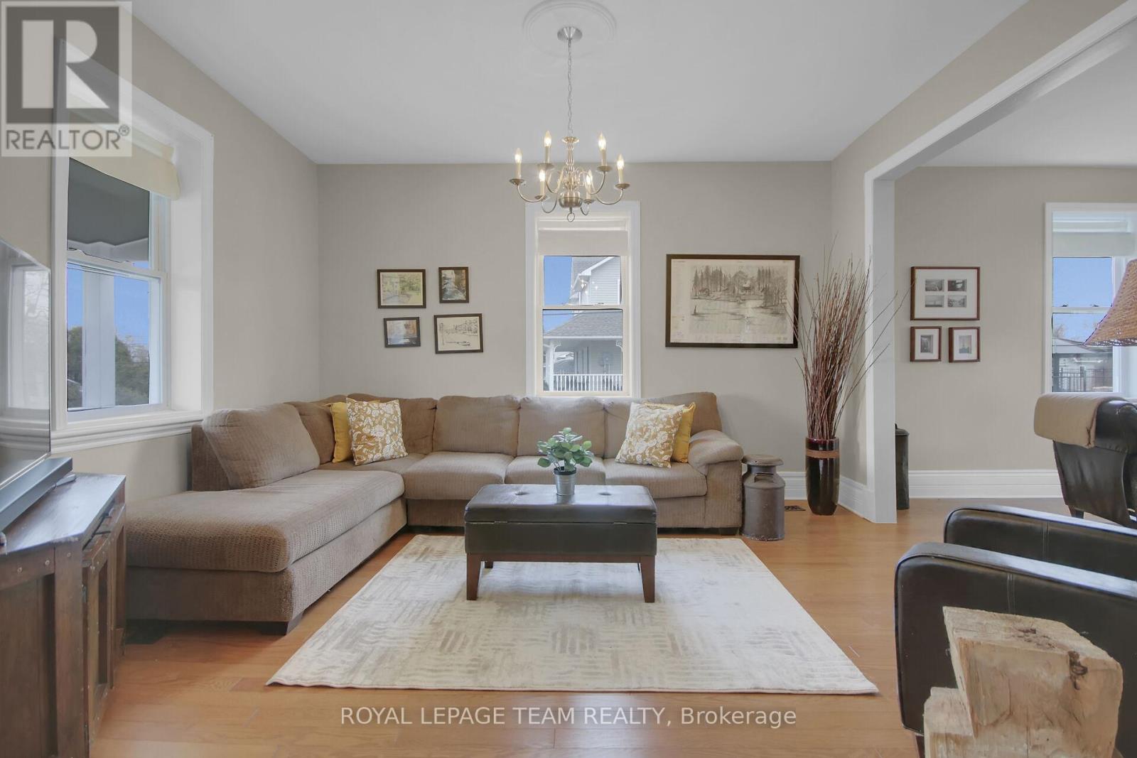 1456 Meadow Drive, Ottawa, Ontario  K4P 1B1 - Photo 6 - X12190199