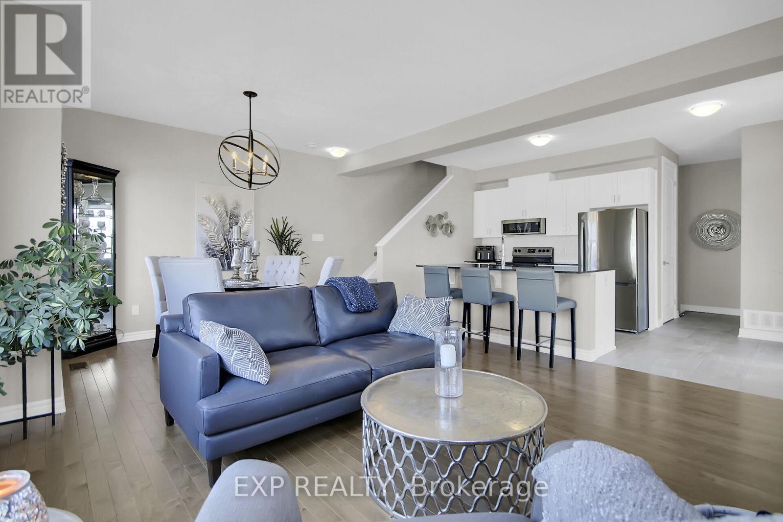 814 Bascule Place, Ottawa, Ontario  K0A 2Z0 - Photo 8 - X12190230