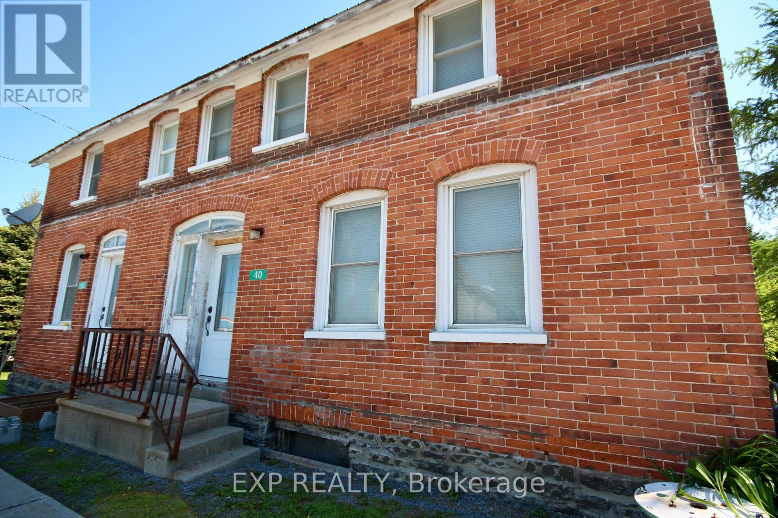 40 & 42 - 40 Main Street, North Stormont, Ontario  K0C 0B2 - Photo 3 - X12190262