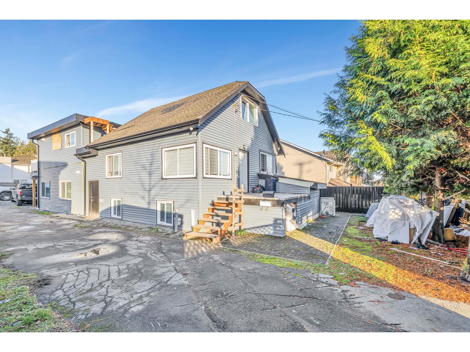 13065 96 Avenue, Surrey, British Columbia  V3V 1Y2 - Photo 2 - R3009760