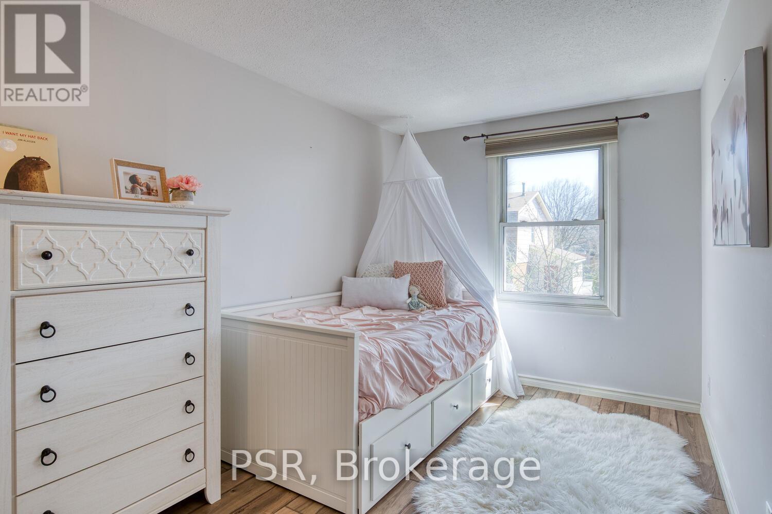 20 - 11 Grand River Boulevard, Kitchener, Ontario  N2A 2T2 - Photo 15 - X12190039