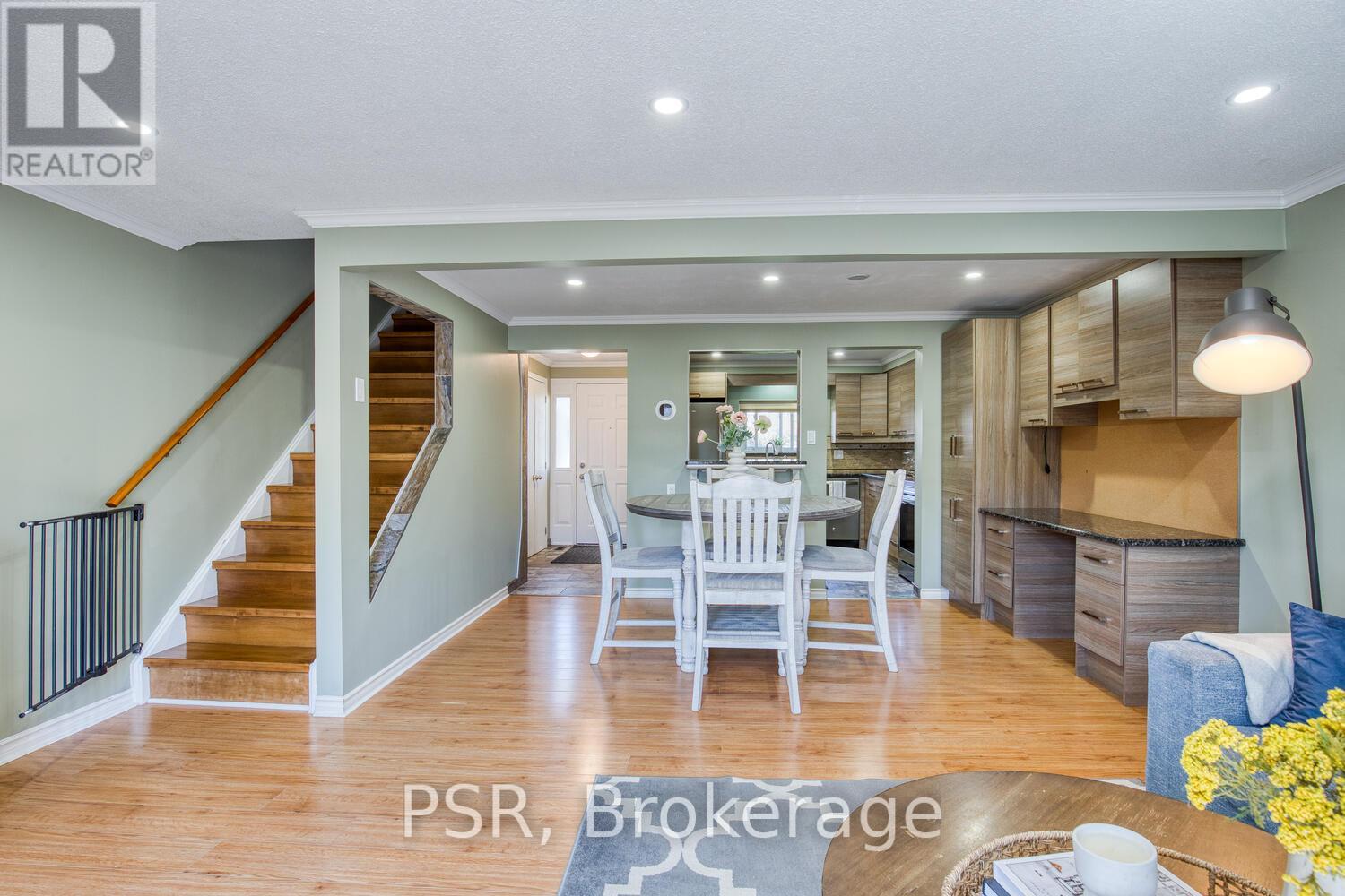 20 - 11 Grand River Boulevard, Kitchener, Ontario  N2A 2T2 - Photo 2 - X12190039