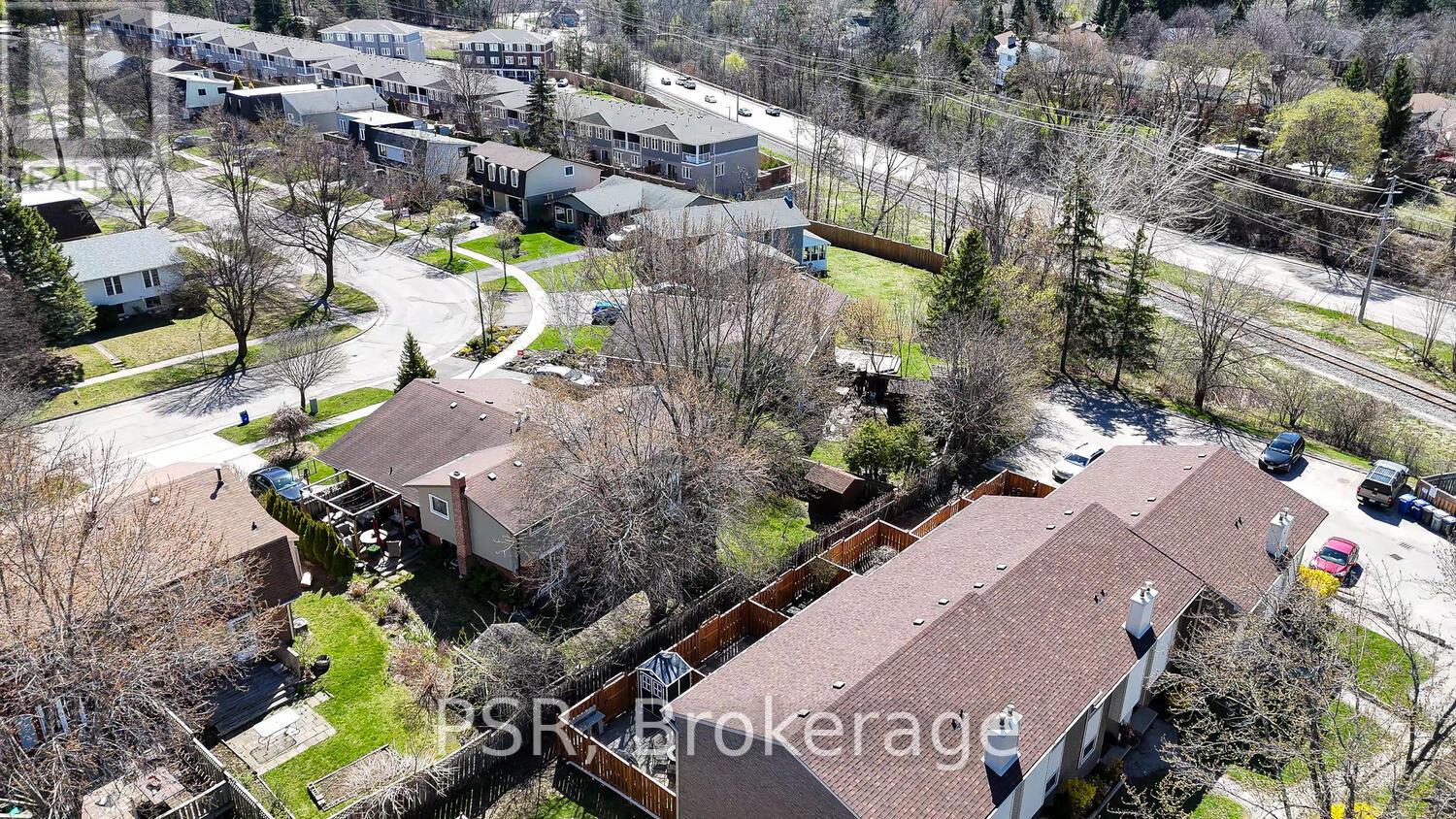 20 - 11 Grand River Boulevard, Kitchener, Ontario  N2A 2T2 - Photo 30 - X12190039