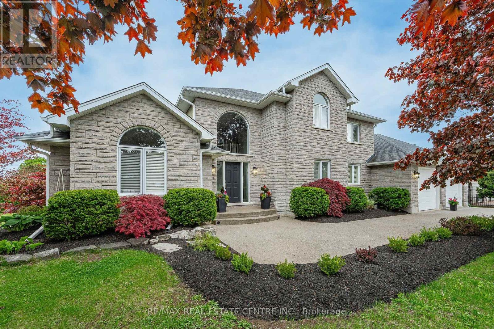 Property at 1 BROWN AVENUE image 1