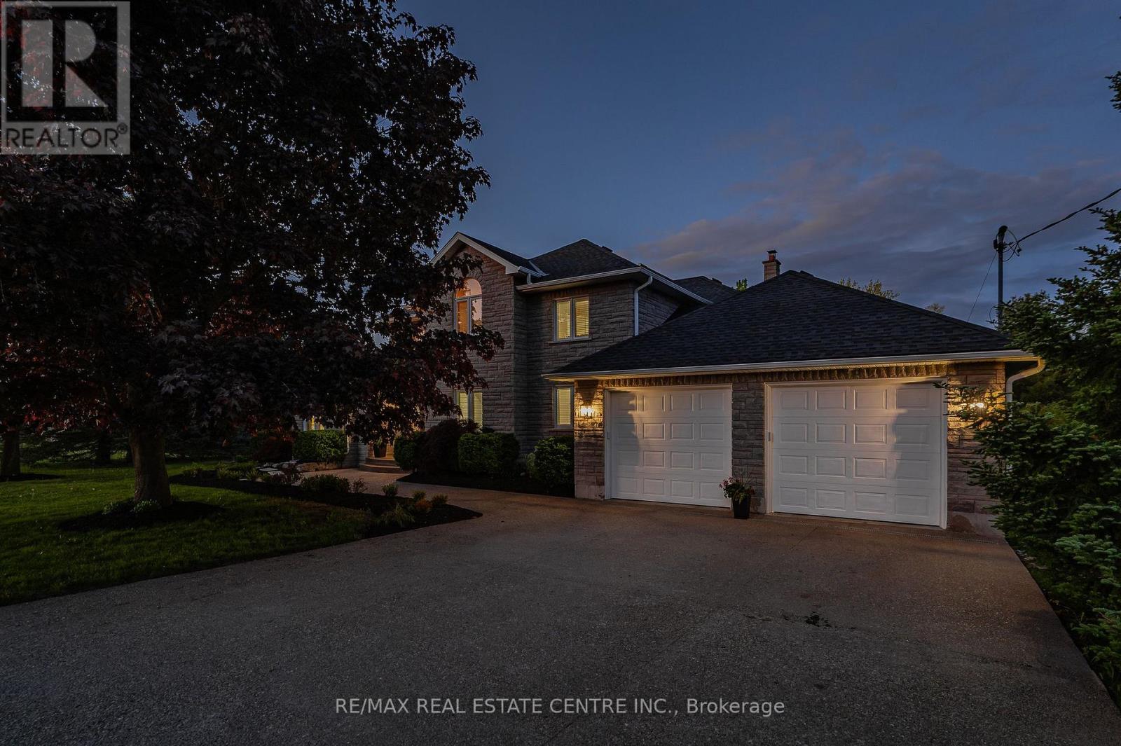 Property at 1 BROWN AVENUE image 2