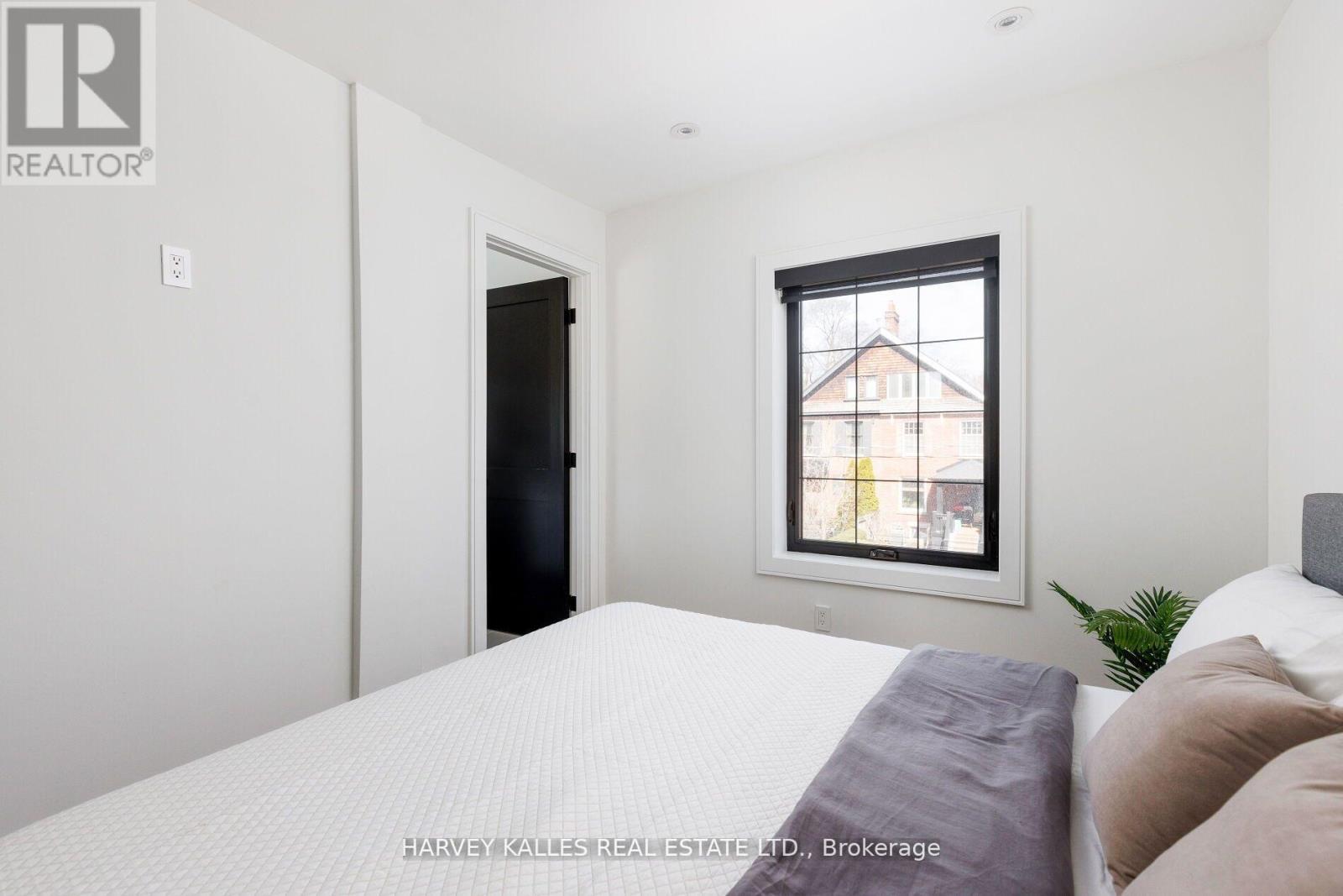 233 Macpherson Avenue, Toronto (Casa Loma), Ontario  M4V 1A1 - Photo 39 - C12190162