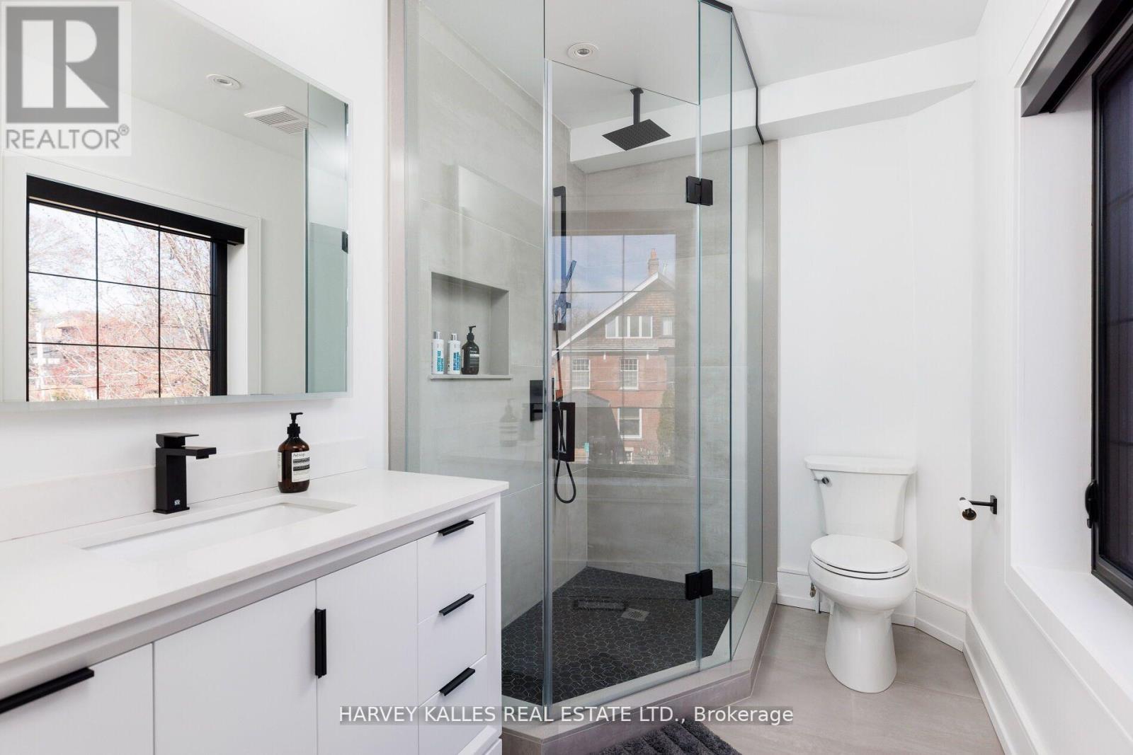 233 Macpherson Avenue, Toronto (Casa Loma), Ontario  M4V 1A1 - Photo 40 - C12190162