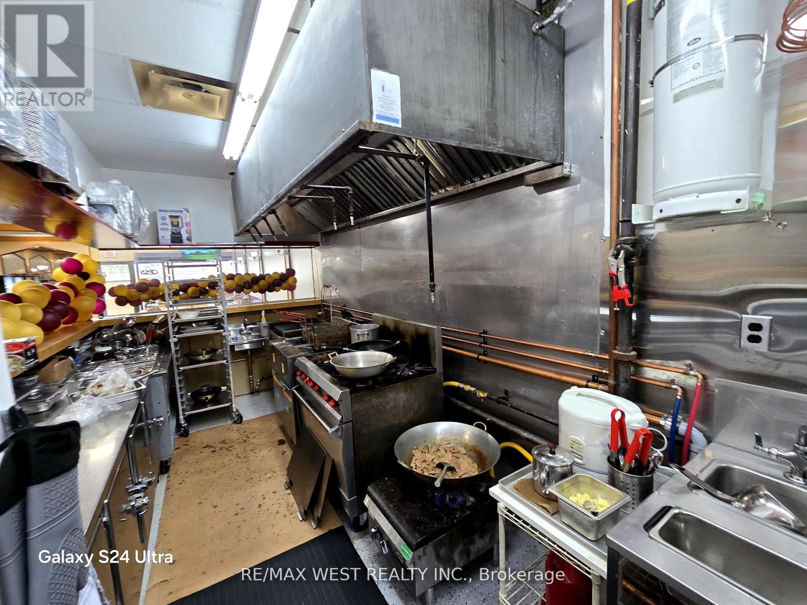 2 - 1646 Victoria Park Avenue, Toronto (Victoria Village), Ontario  M1R 1P7 - Photo 19 - C12190180