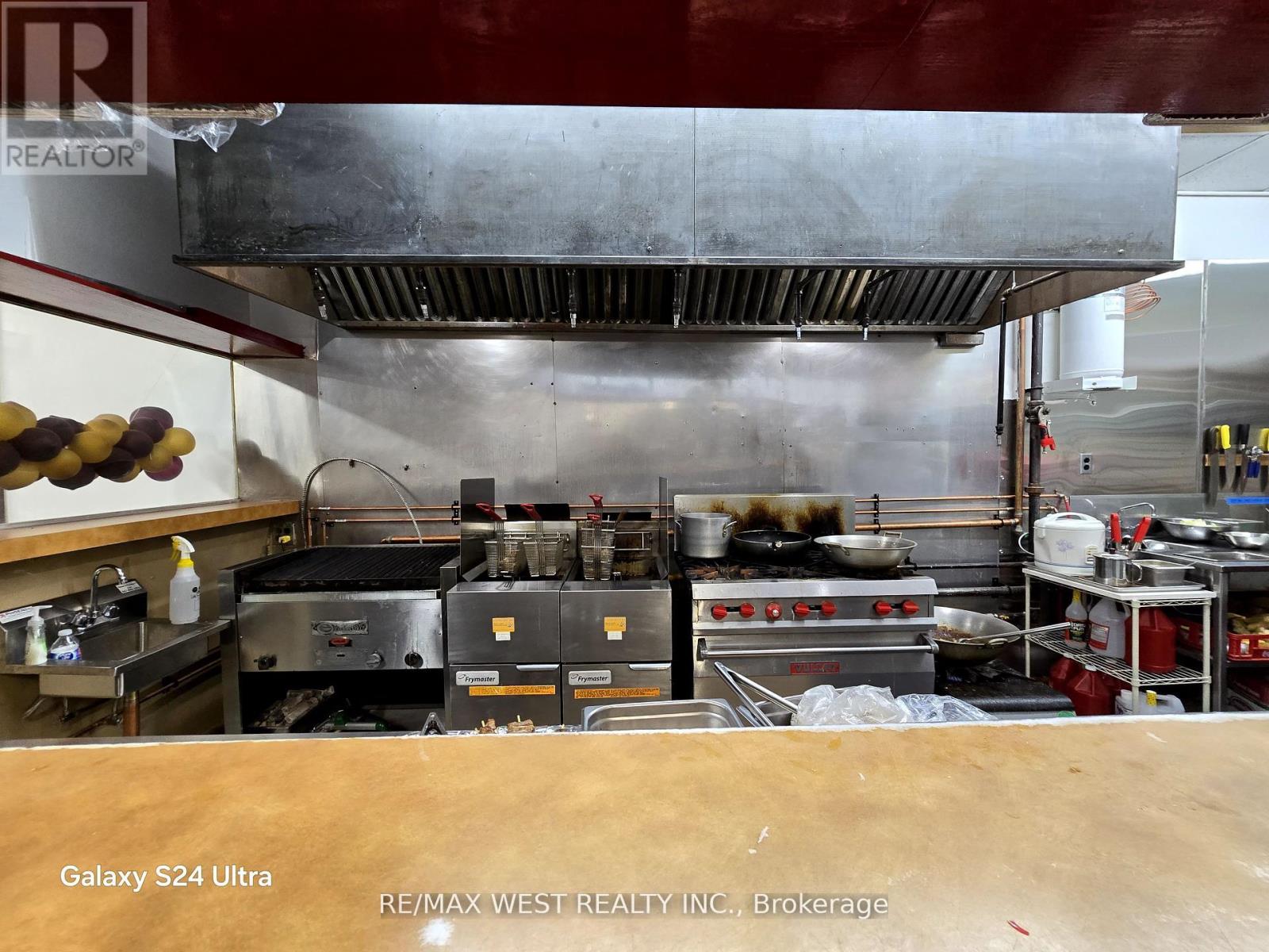 2 - 1646 Victoria Park Avenue, Toronto (Victoria Village), Ontario  M1R 1P7 - Photo 32 - C12190180