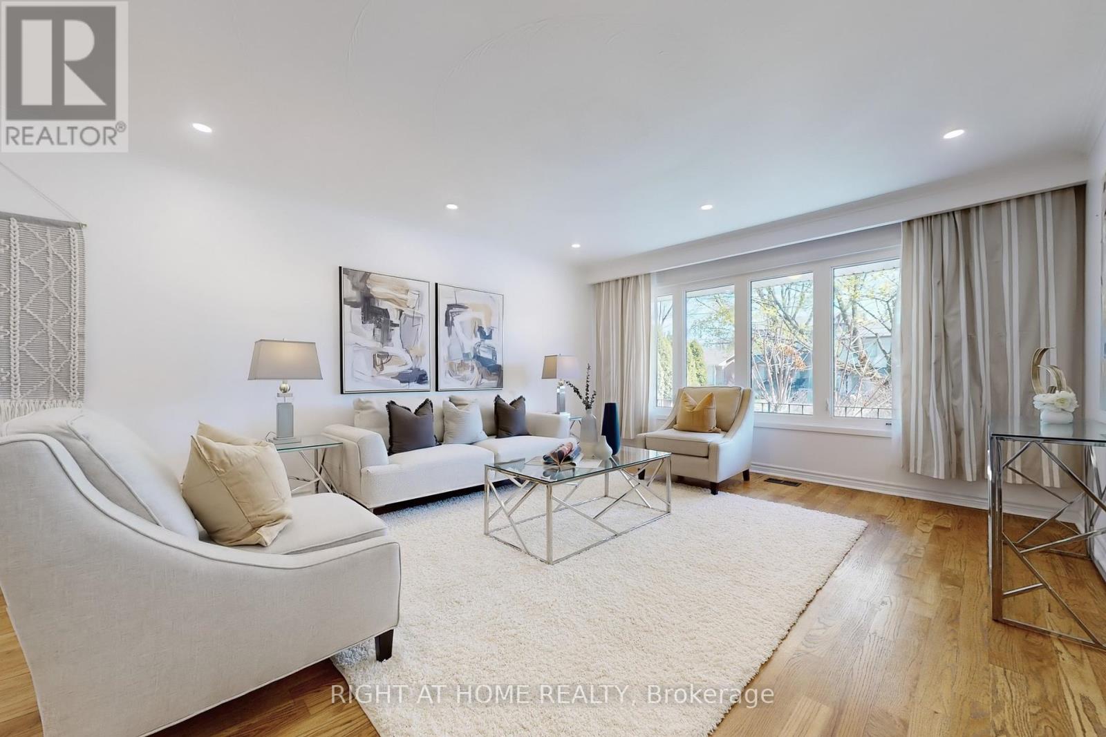 34 Goddard Street, Toronto, Ontario  M3H 5C8 - Photo 8 - C12190222