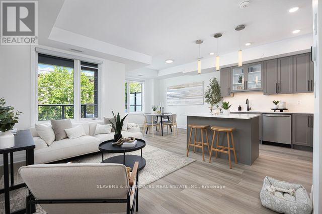 15 - 600 BROOKDALE AVENUE, Toronto, Ontario