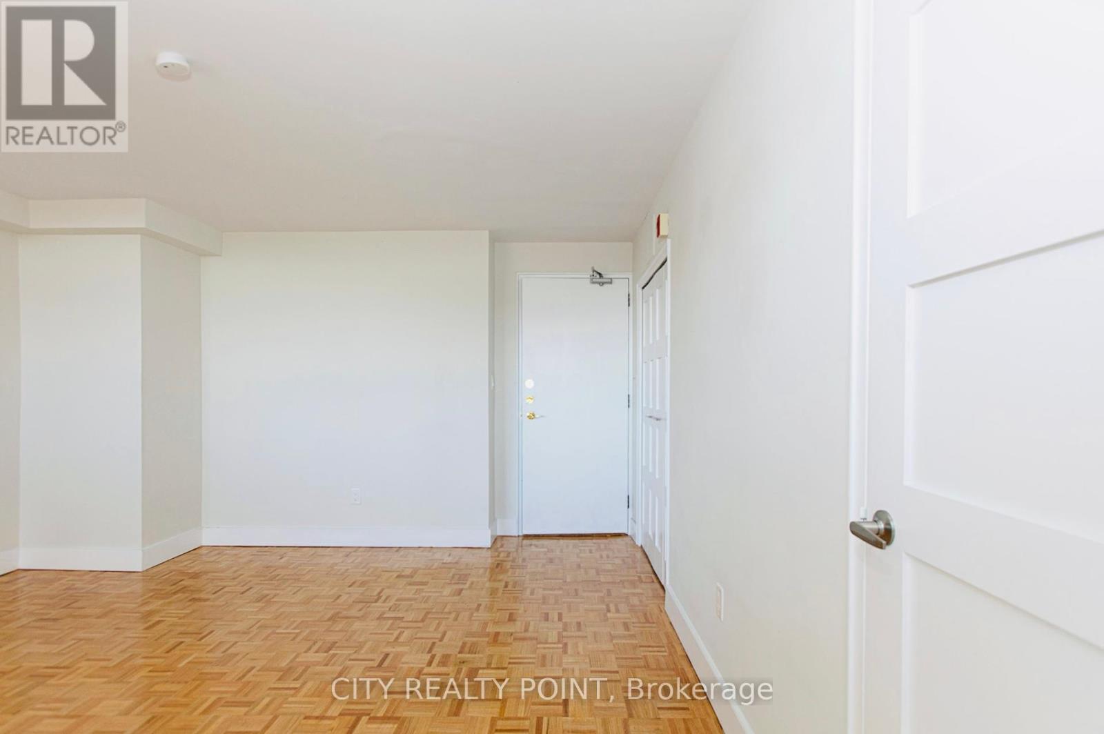804 - 490 EGLINTON STREET E, Toronto, Ontario