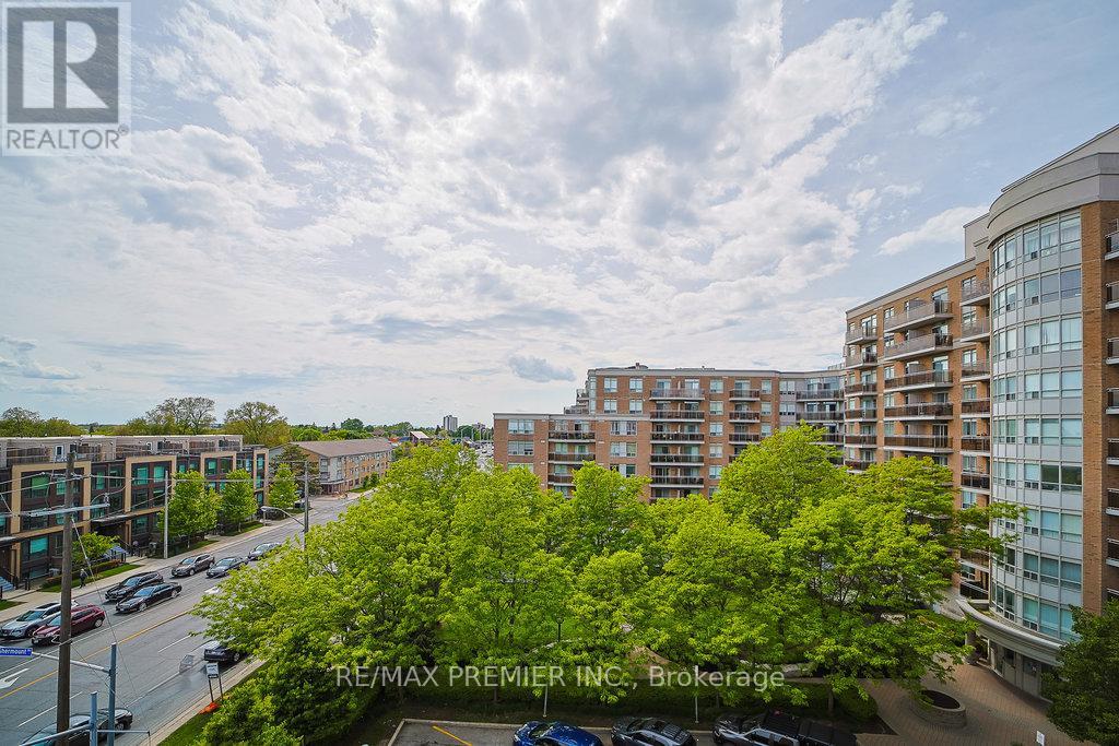 639 - 650 Lawrence Avenue W, Toronto, Ontario  M6A 3E8 - Photo 16 - C12189700