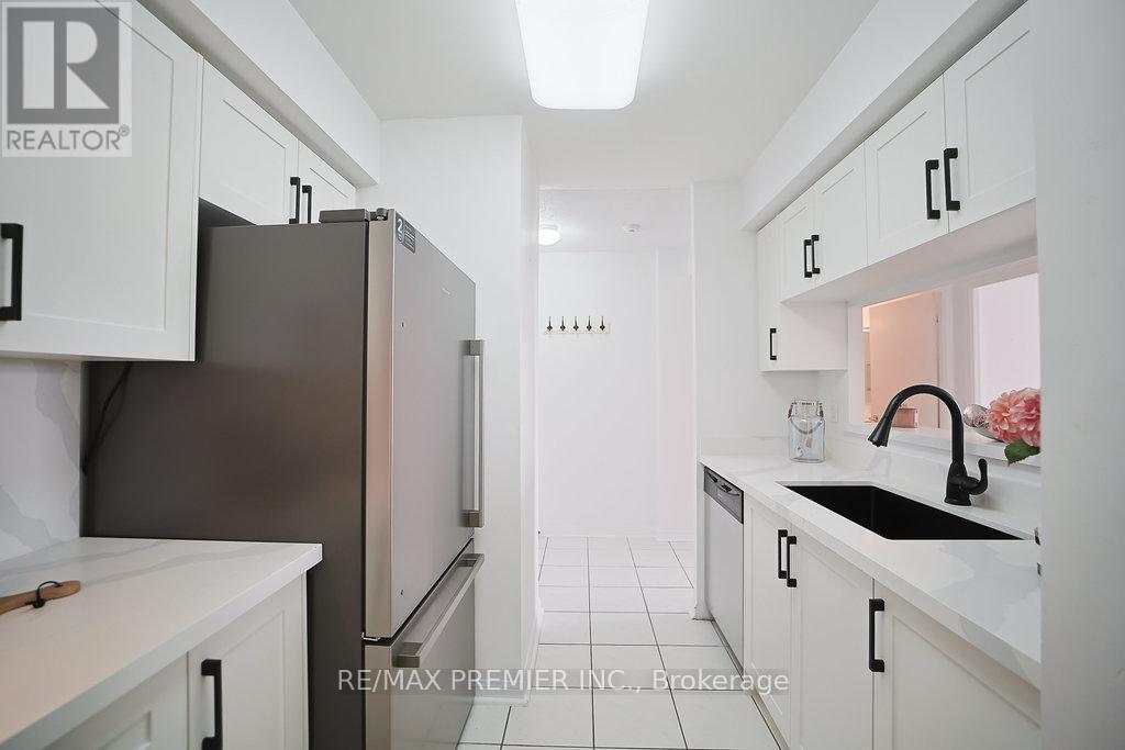 639 - 650 Lawrence Avenue W, Toronto, Ontario  M6A 3E8 - Photo 14 - C12189700