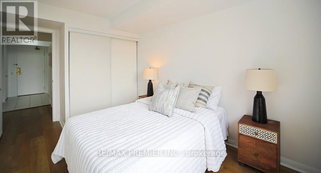 639 - 650 Lawrence Avenue W, Toronto, Ontario  M6A 3E8 - Photo 19 - C12189700