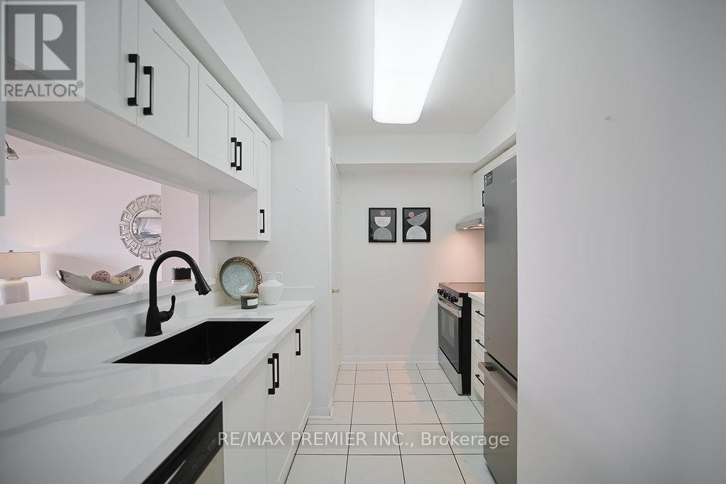 639 - 650 Lawrence Avenue W, Toronto, Ontario  M6A 3E8 - Photo 11 - C12189700
