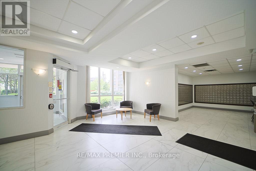 639 - 650 Lawrence Avenue W, Toronto, Ontario  M6A 3E8 - Photo 26 - C12189700