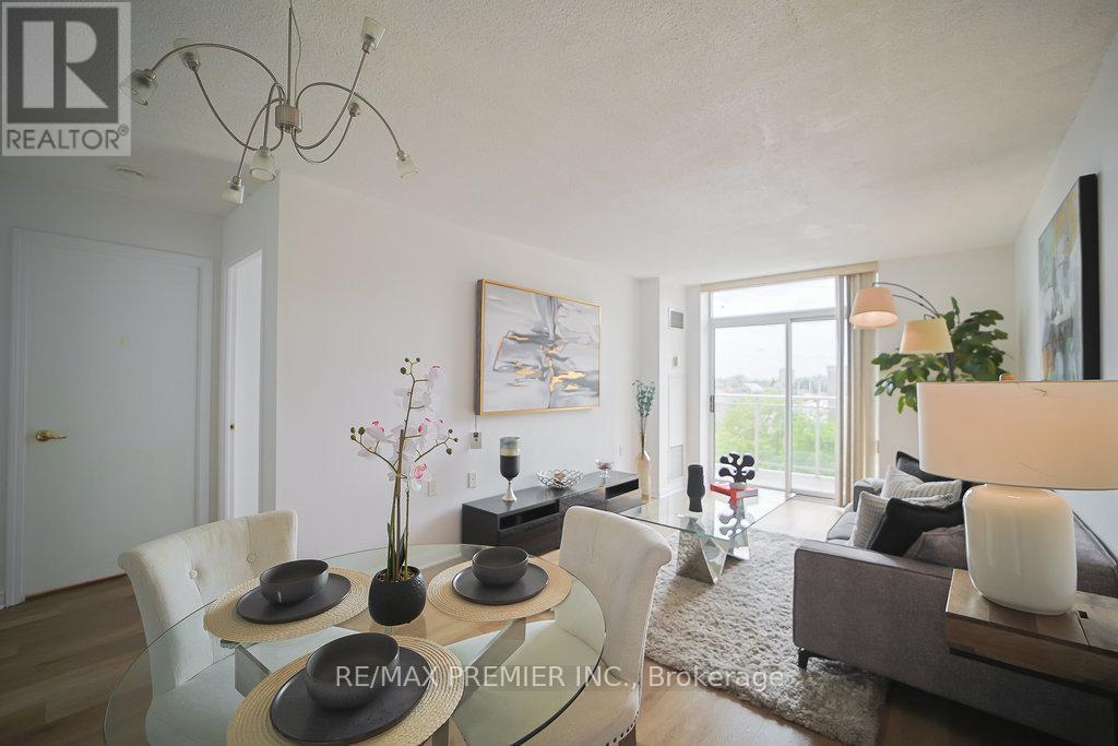 639 - 650 Lawrence Avenue W, Toronto, Ontario  M6A 3E8 - Photo 4 - C12189700