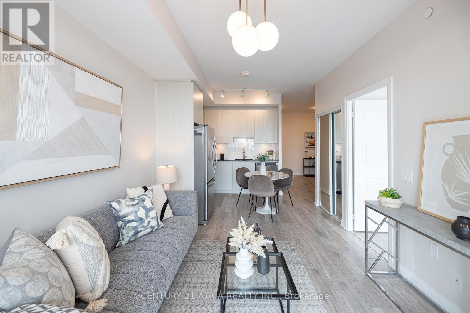 1758 - 60 ANN O'REILLY ROAD, Toronto, Ontario