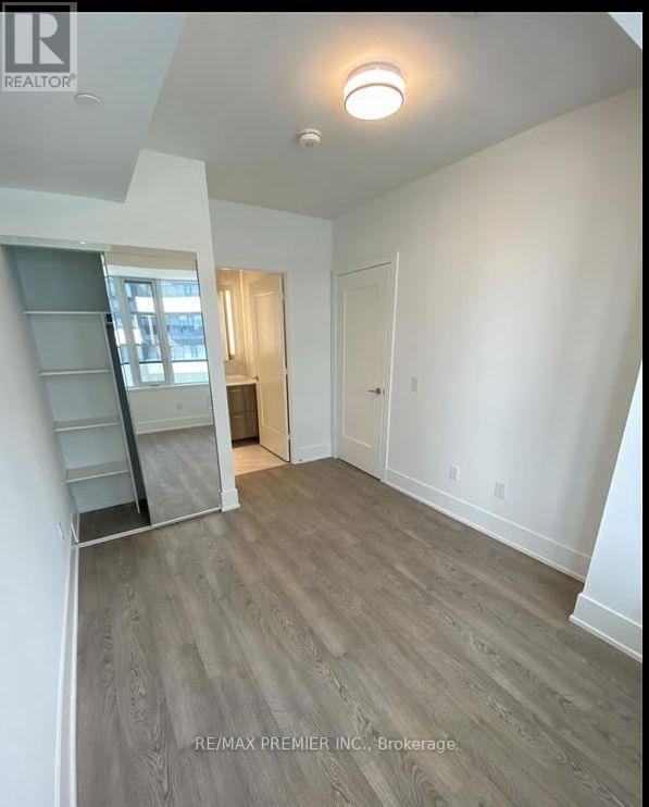 1108 - 480 Front Street W, Toronto, Ontario  M5V 0V6 - Photo 9 - C12190110