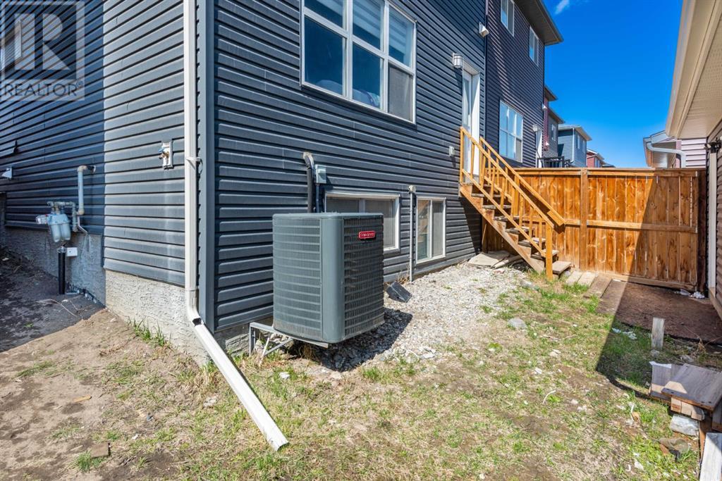 132 Savanna Gardens Ne, Calgary, Alberta  T3J 2E5 - Photo 4 - A2214887