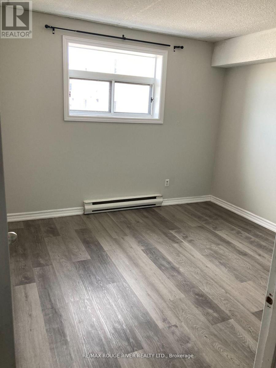 402 - 560 Bloor Street E, Oshawa, Ontario  L1H 3N2 - Photo 7 - E12190256