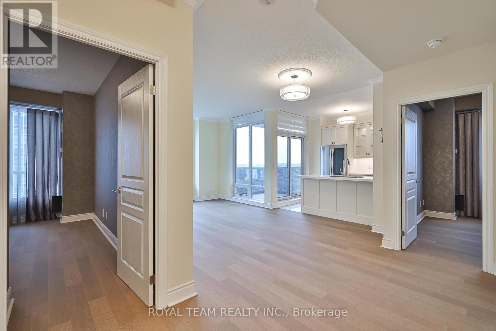 1105 - 7 North Park Road, Vaughan, Ontario  L4J 0C9 - Photo 7 - N12190135
