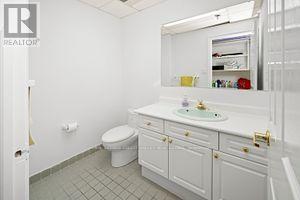 201 - 335 Renfrew Drive, Markham (Buttonville), Ontario  L3R 9S9 - Photo 14 - N12190149