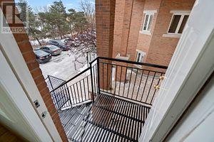 201 - 335 Renfrew Drive, Markham (Buttonville), Ontario  L3R 9S9 - Photo 18 - N12190149