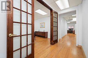 201 - 335 Renfrew Drive, Markham (Buttonville), Ontario  L3R 9S9 - Photo 3 - N12190149