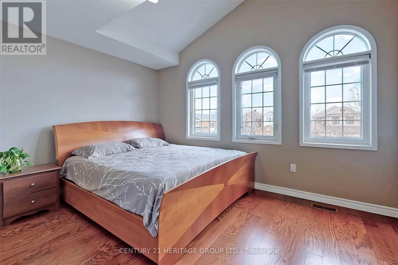 46 Rush Road, Aurora, Ontario  L4G 7G5 - Photo 14 - N12190207