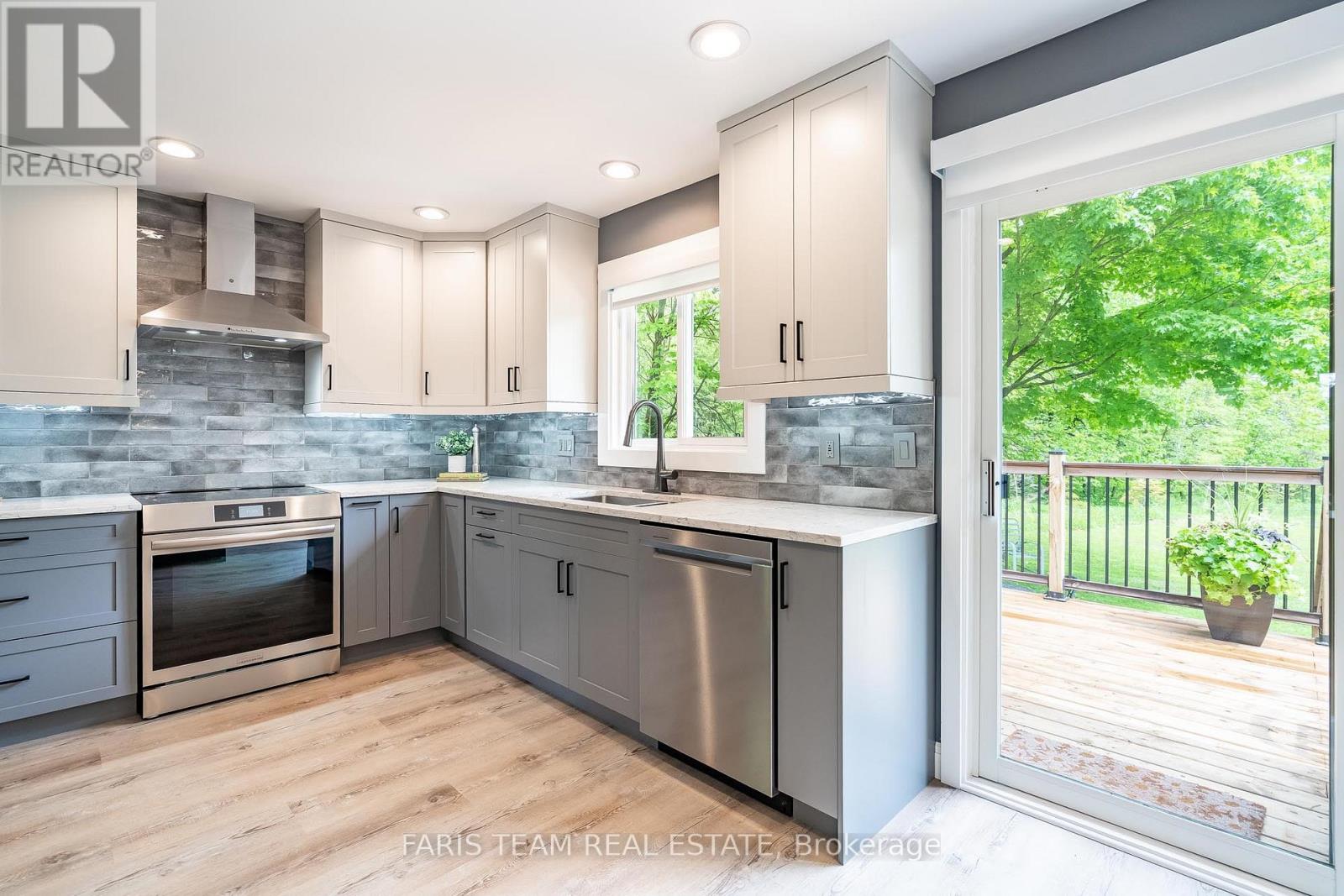 30 Bourgeois Beach Road, Tay (Victoria Harbour), Ontario  L0K 2A0 - Photo 5 - S12190218