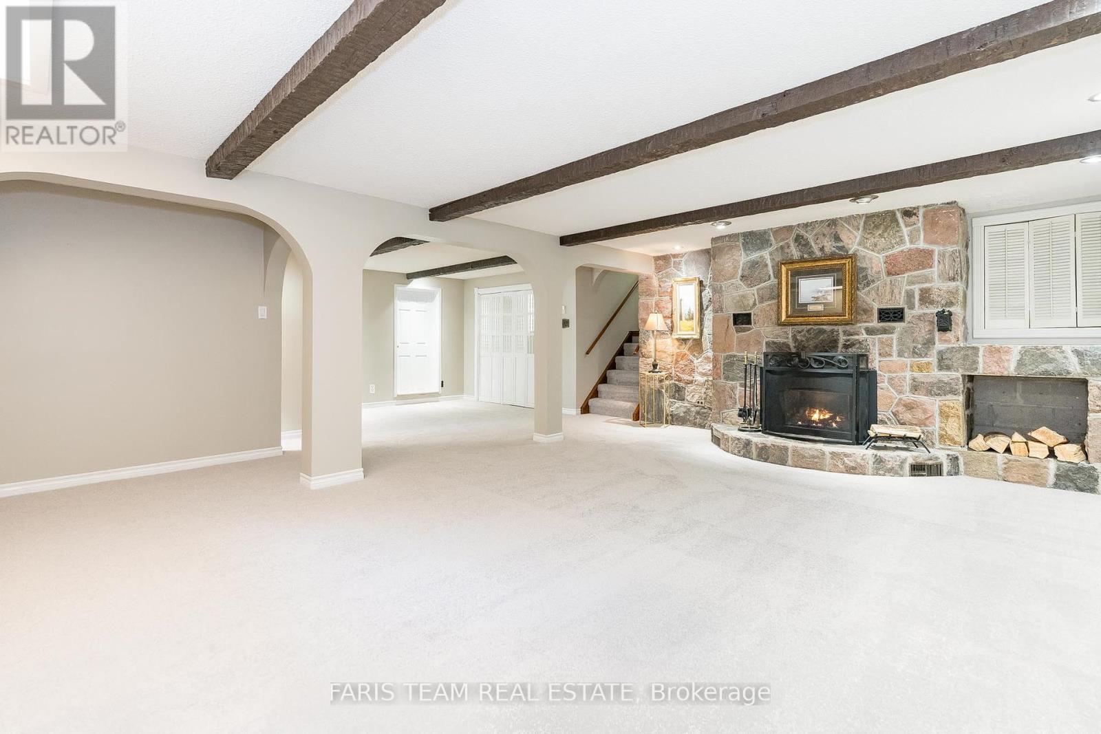 8 Viel Street, Penetanguishene, Ontario  L9M 1H8 - Photo 28 - S12190236