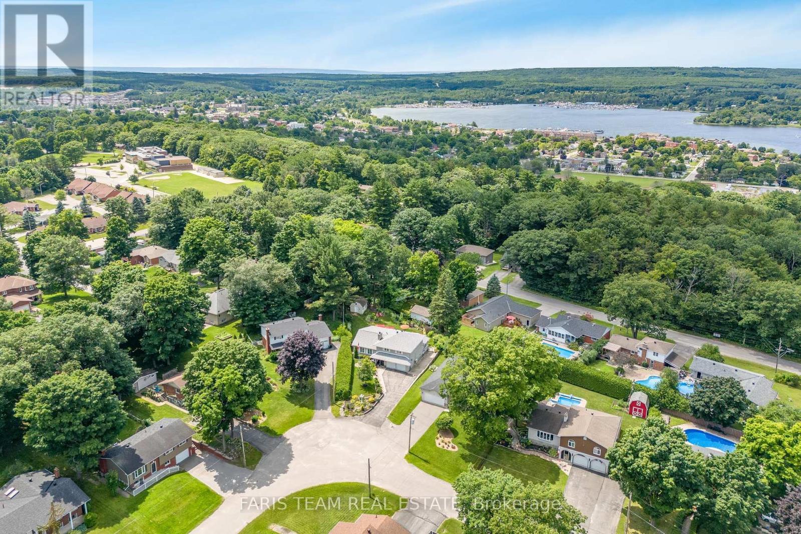 8 Viel Street, Penetanguishene, Ontario  L9M 1H8 - Photo 40 - S12190236