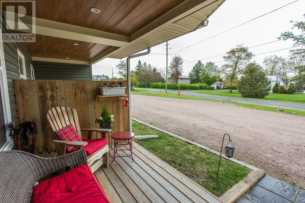 106 Federation St, Thessalon, Ontario  P0R 1L0 - Photo 12 - SM251349